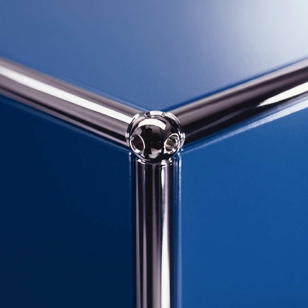 Haller Nattbord 26