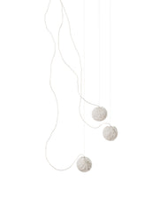 Bocci 118.3 pendler i hvitt glass med skulpturell ledning 