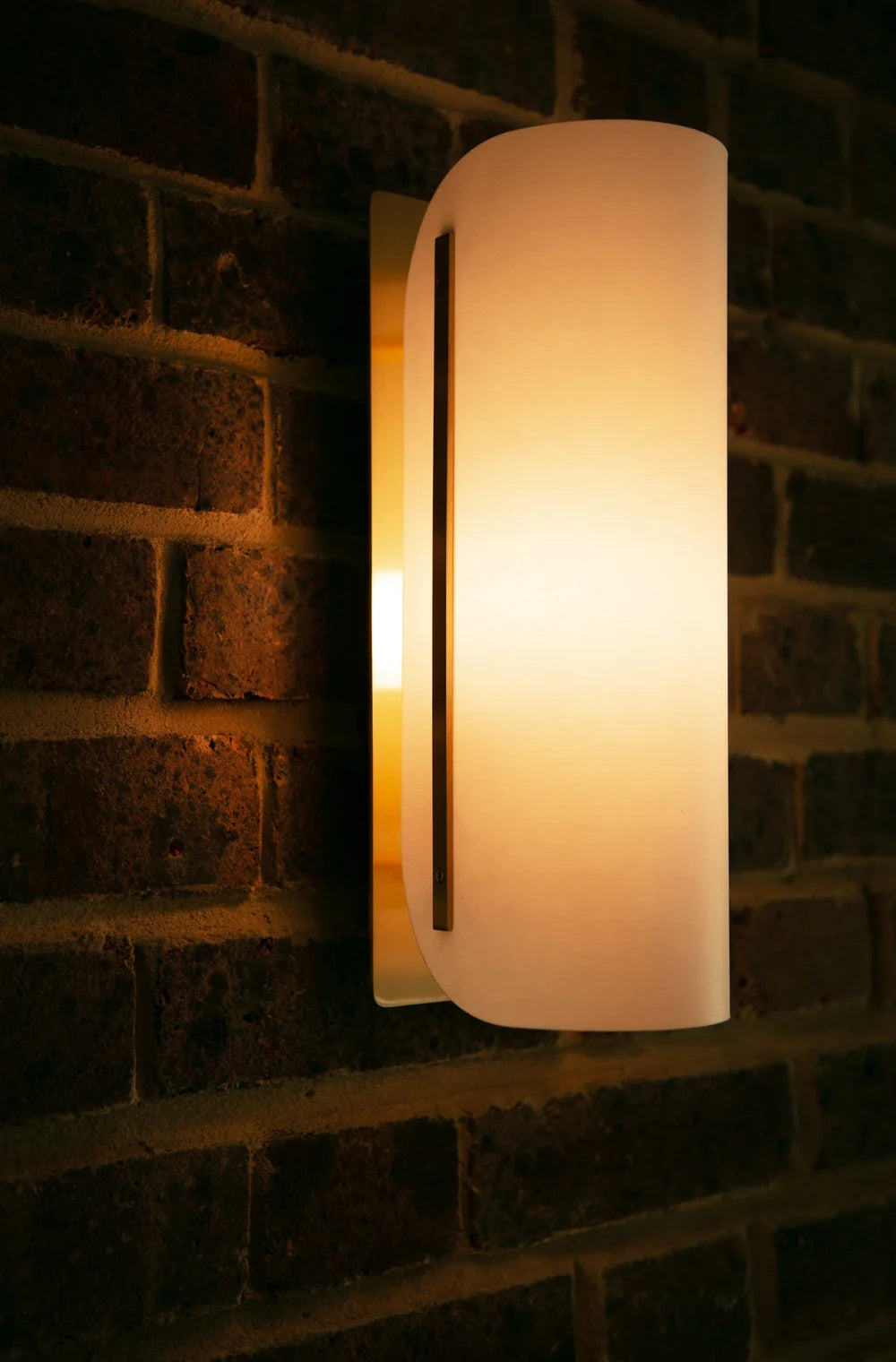 Modernist Metal Vegglampe