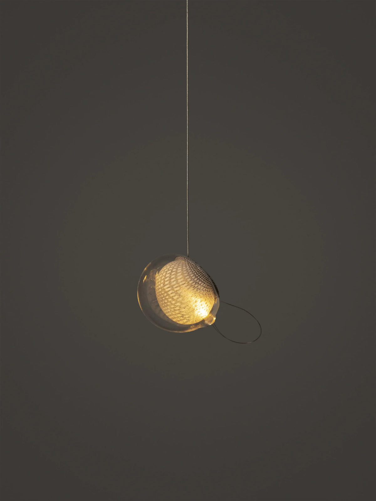 Bocci 76 Taklampe i glass med kobbertråd og mesh på innsiden 
