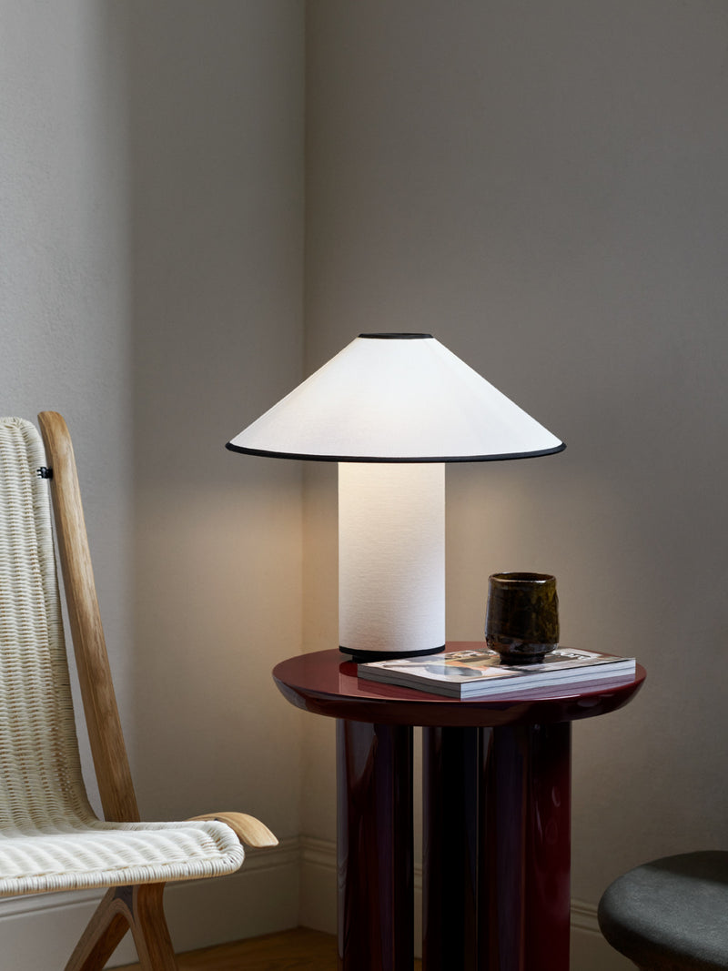 Collette Bordlampe fra &Tradition i tekstil