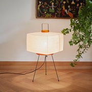 Vitra Akari 7A bordlampe i papir med metallbase 