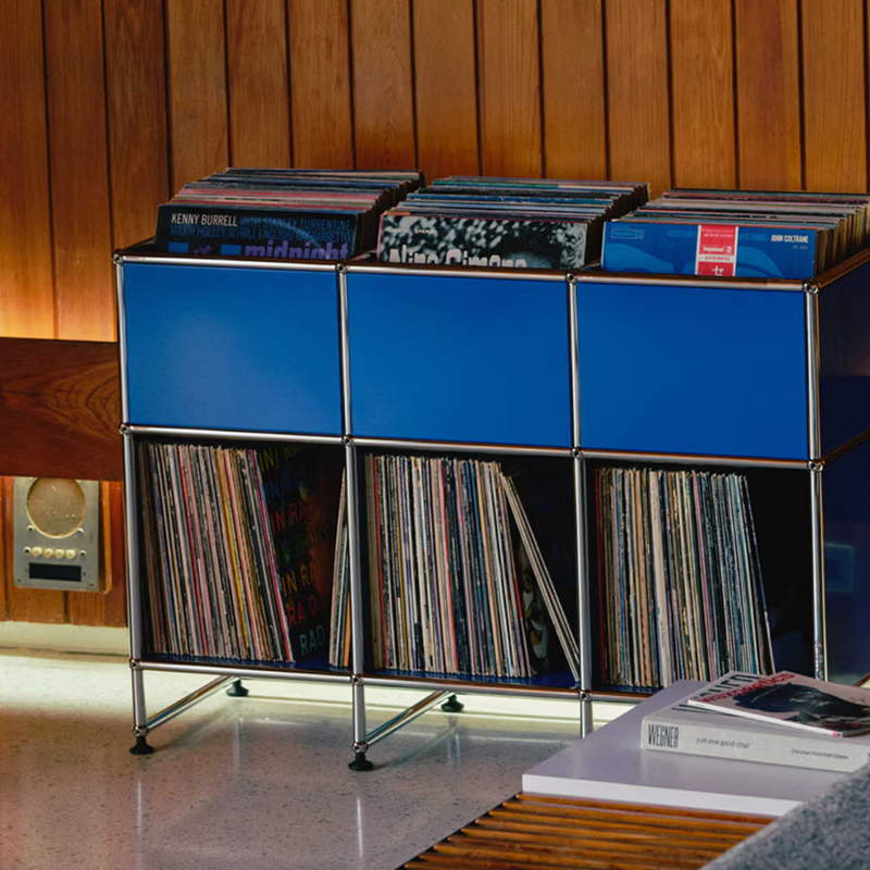 Vinyl oppbevaring fra USM haller i blå