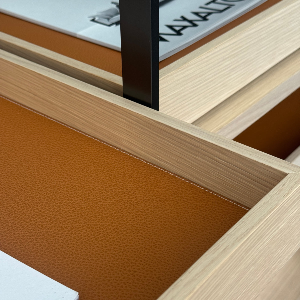 Lithos Konsollbord - Utstillingsmodell