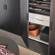 Senzafine Garderobe