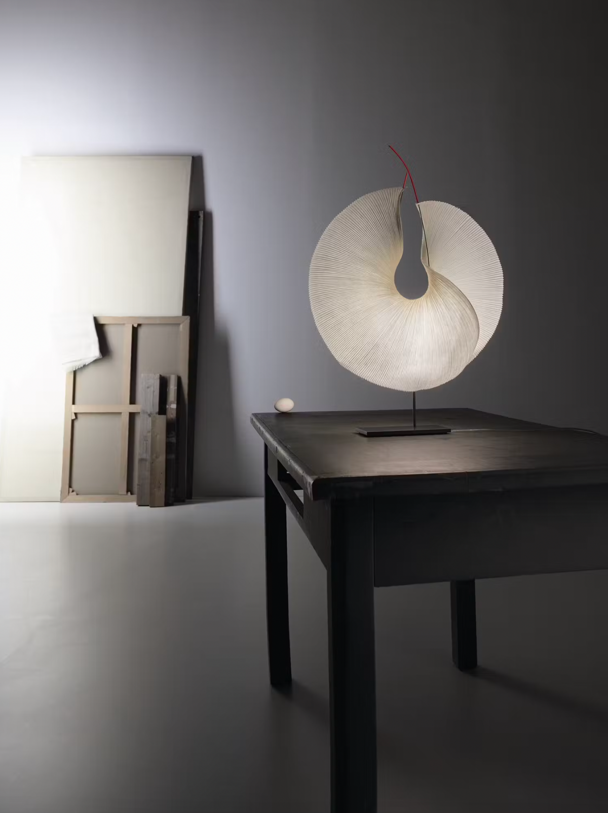 Yoruba Rose Bordlampe