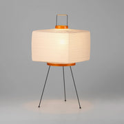 Akari Bordlampe fra Vitra i rispapir