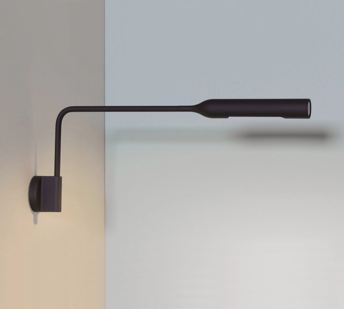 Flo Wall M Black Soft Touch - Utstillingsmodell