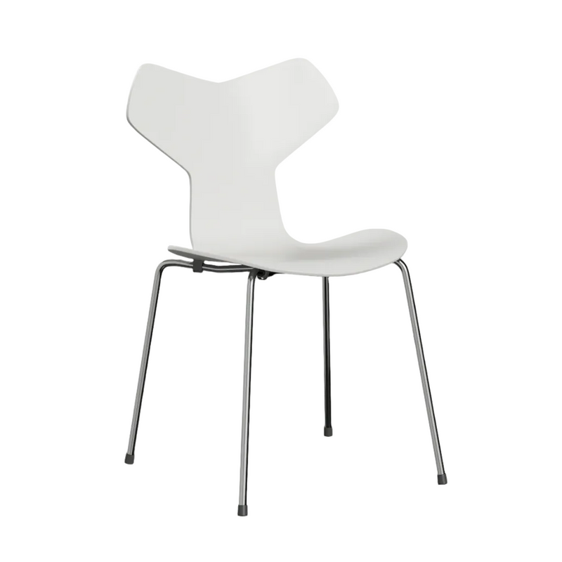 Fritz Hansen 4130 Grand Prix Spisestol i lakkert ask med krom ben