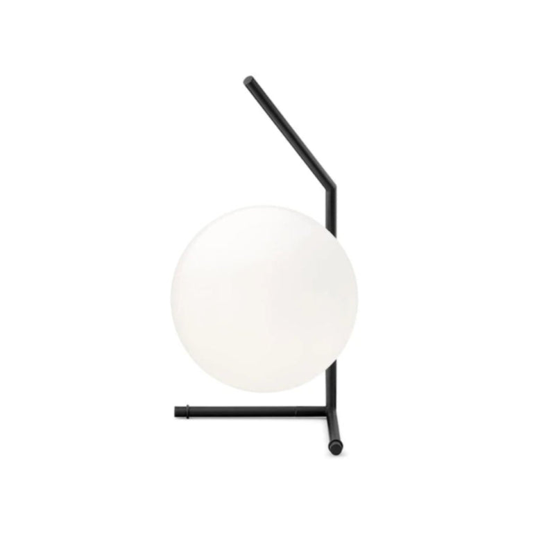 Flos IIC T1 Low Bordlampe i sortlakkert metall med opal glasskule
