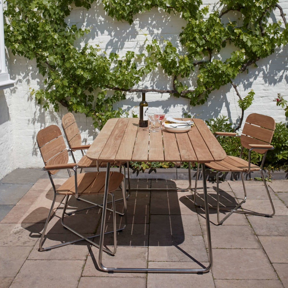 Lilium Outdoor Spisestol med Arm